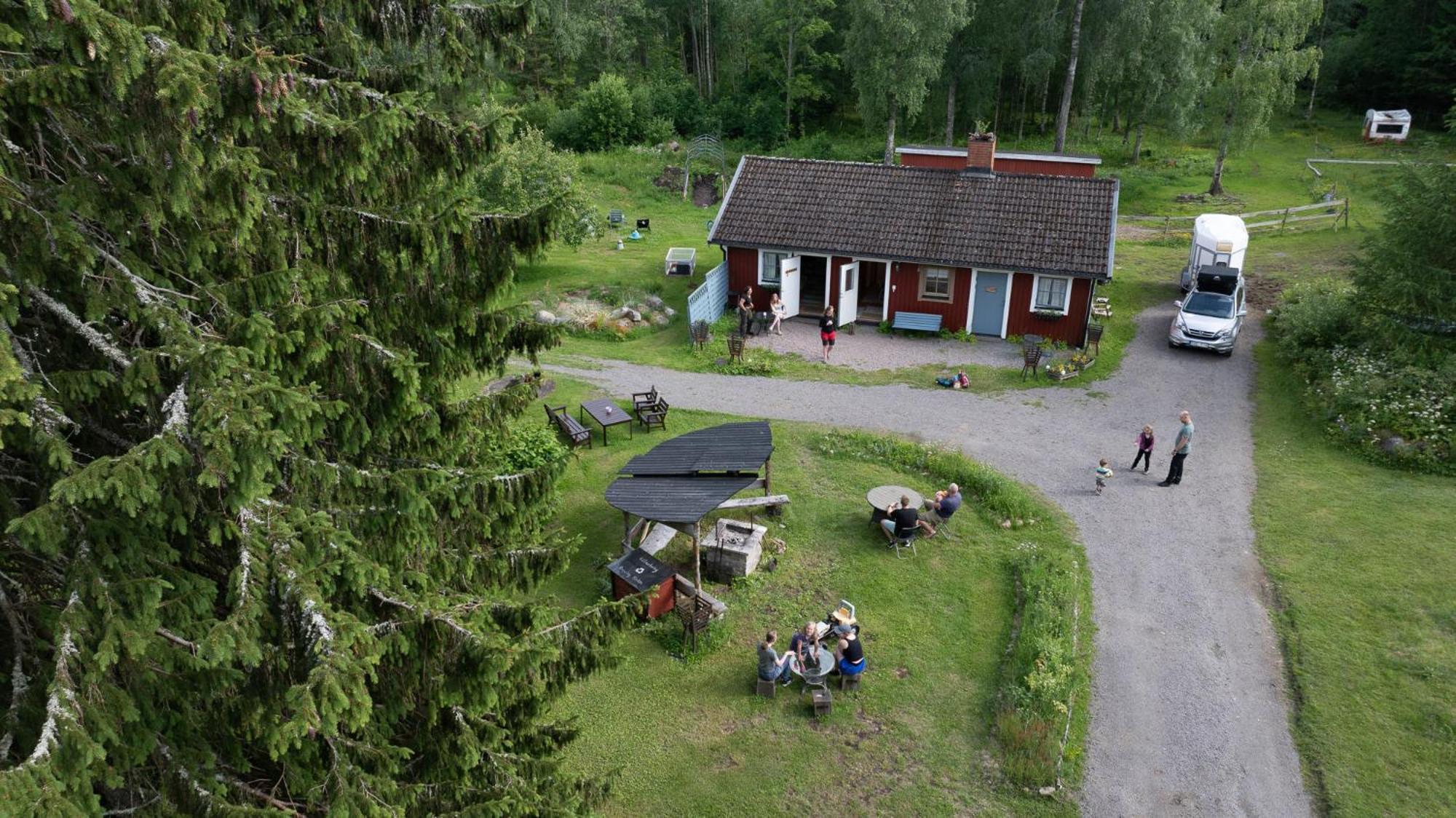 Ekologiska Fru Gran B&B I Tiveden Gardsjo Exterior photo