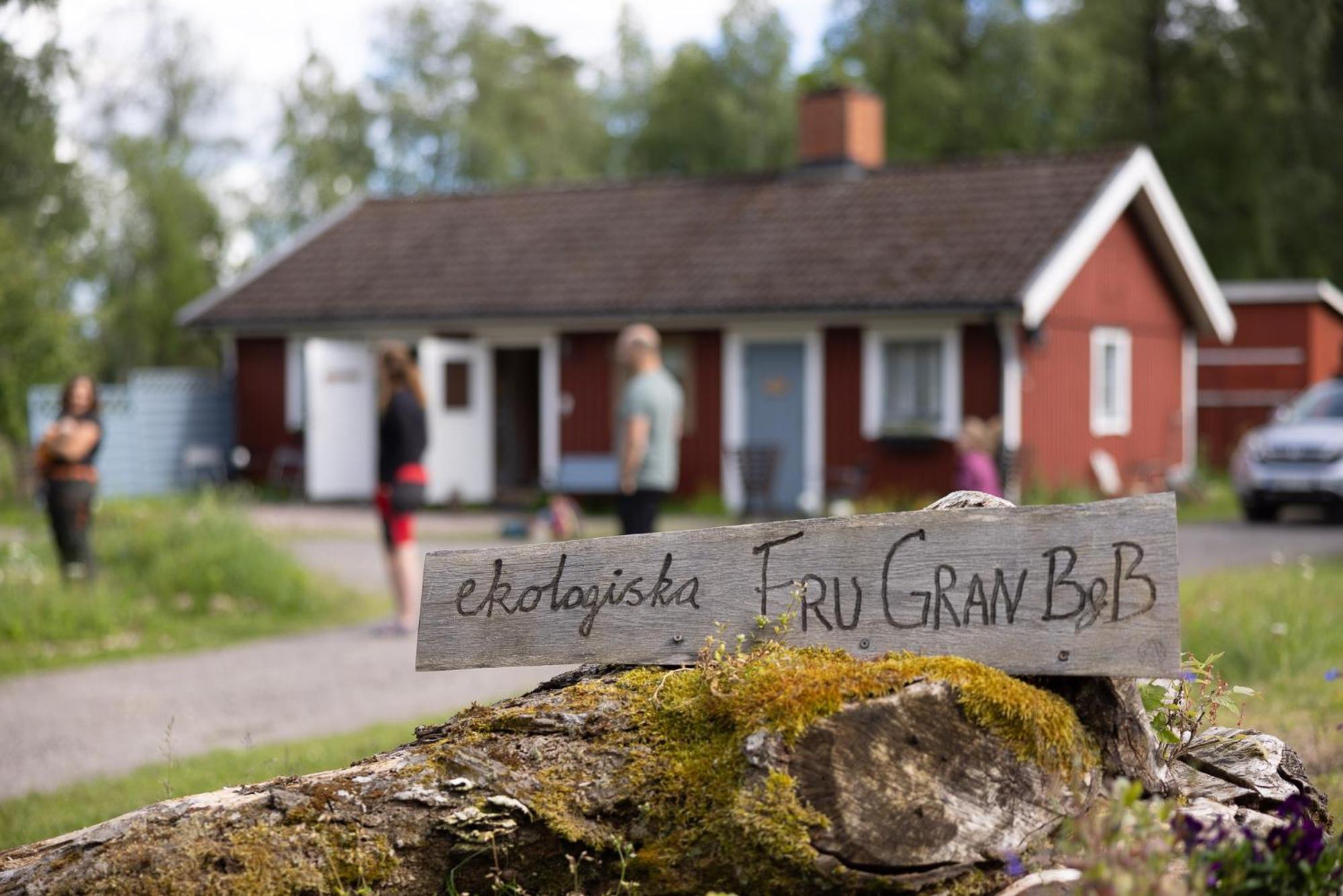 Ekologiska Fru Gran B&B I Tiveden Gardsjo Exterior photo